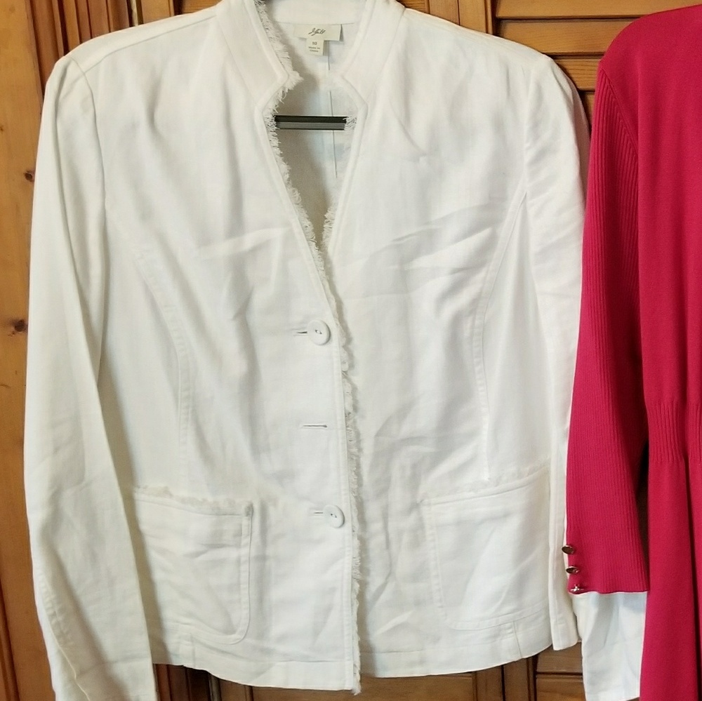 J JILL BLAZER.